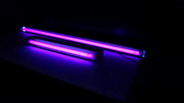 УФ светильник IL Black 20, 40W, SHOWLIGHT UV 20